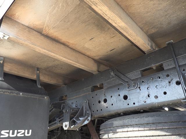 エルフトラック 2.93t吊り4段クレーン ラジコン フックイン 積載2t 荷台寸長さ373幅207 荷台床鉄板張り 差し違いアウトリガー サイドロングボディ(44枚目)