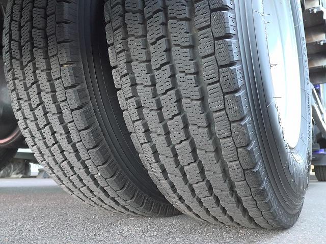 エルフトラック 2.93t吊り4段クレーン ラジコン フックイン 積載2t 荷台寸長さ373幅207 荷台床鉄板張り 差し違いアウトリガー サイドロングボディ(69枚目)