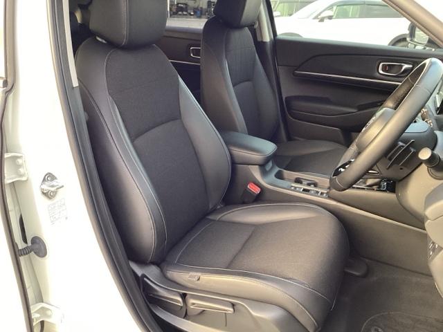 ヴェゼル ｅ：ＨＥＶＺ　衝突回避支援ブレーキ機能　スマキ　フルオートエアコン　エアバッグ　両席エアバック　Ｒカメ　記録簿付　パワーウィンドウ　ＬＥＤランプ　ソナー　クルーズＣ　ナビ＆ＴＶ　キーレスエントリー（13枚目）