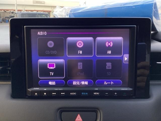 ヴェゼル ｅ：ＨＥＶＺ　衝突回避支援ブレーキ機能　スマキ　フルオートエアコン　エアバッグ　両席エアバック　Ｒカメ　記録簿付　パワーウィンドウ　ＬＥＤランプ　ソナー　クルーズＣ　ナビ＆ＴＶ　キーレスエントリー（24枚目）