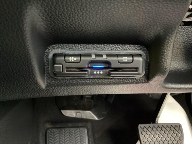 ヴェゼル ｅ：ＨＥＶＺ　衝突回避支援ブレーキ機能　スマキ　フルオートエアコン　エアバッグ　両席エアバック　Ｒカメ　記録簿付　パワーウィンドウ　ＬＥＤランプ　ソナー　クルーズＣ　ナビ＆ＴＶ　キーレスエントリー（27枚目）