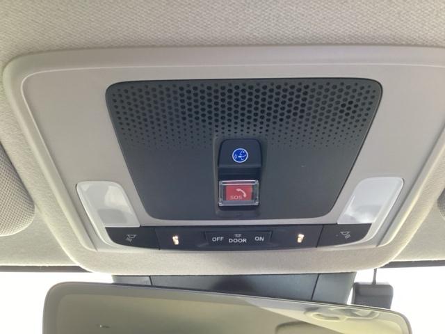 ヴェゼル ｅ：ＨＥＶＺ　衝突回避支援ブレーキ機能　スマキ　フルオートエアコン　エアバッグ　両席エアバック　Ｒカメ　記録簿付　パワーウィンドウ　ＬＥＤランプ　ソナー　クルーズＣ　ナビ＆ＴＶ　キーレスエントリー（31枚目）