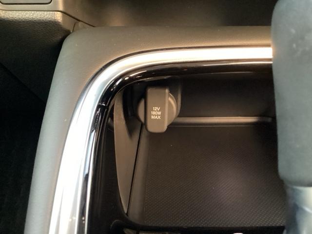 ヴェゼル ｅ：ＨＥＶＺ　衝突回避支援ブレーキ機能　スマキ　フルオートエアコン　エアバッグ　両席エアバック　Ｒカメ　記録簿付　パワーウィンドウ　ＬＥＤランプ　ソナー　クルーズＣ　ナビ＆ＴＶ　キーレスエントリー（37枚目）