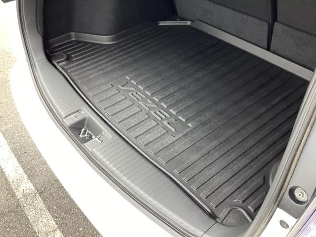 ヴェゼル ハイブリッドZ Rカメ スマキー LEDランプ ETC付 整備記録簿 シ-トヒ-タ- サイドカーテンエアバック 運転席助手席エアバッグ VSA パワーステアリング フルオートエアコン キーフリ ABS(23枚目)