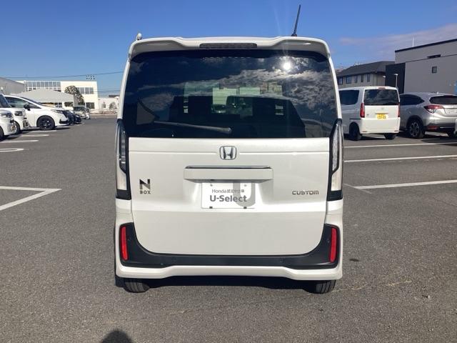 N-BOXカスタム コーディネートスタイル オートクルーズ フルセグ対応 W電動ドア シートヒータ LED ESC リアカメラ ETC ソナー ベンチシート DVD アイドリングストップ エアコン ドラレコ オートライト(3枚目)