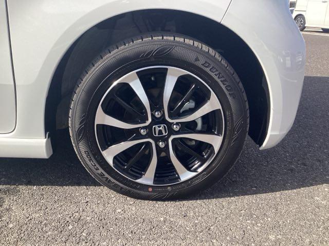 N-BOXカスタム コーディネートスタイル オートクルーズ フルセグ対応 W電動ドア シートヒータ LED ESC リアカメラ ETC ソナー ベンチシート DVD アイドリングストップ エアコン ドラレコ オートライト(19枚目)