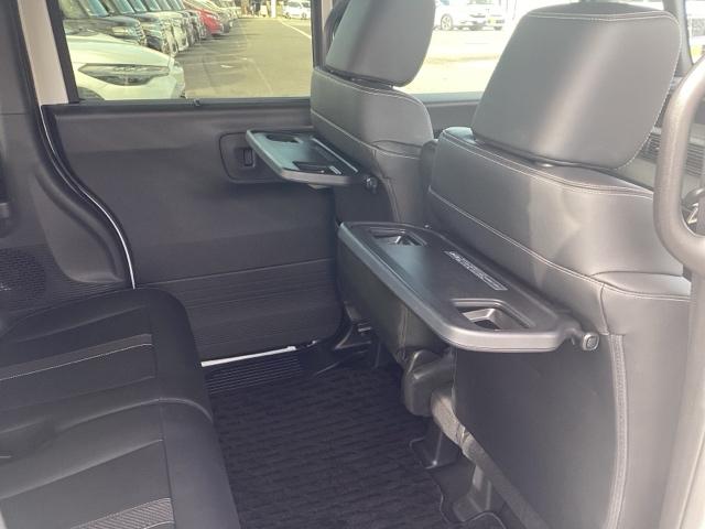 N-BOXカスタム コーディネートスタイル オートクルーズ フルセグ対応 W電動ドア シートヒータ LED ESC リアカメラ ETC ソナー ベンチシート DVD アイドリングストップ エアコン ドラレコ オートライト(22枚目)