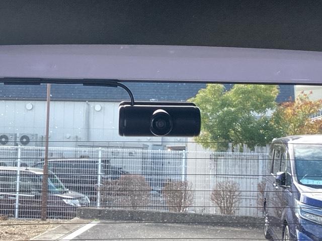 N-BOXカスタム コーディネートスタイル オートクルーズ フルセグ対応 W電動ドア シートヒータ LED ESC リアカメラ ETC ソナー ベンチシート DVD アイドリングストップ エアコン ドラレコ オートライト(36枚目)