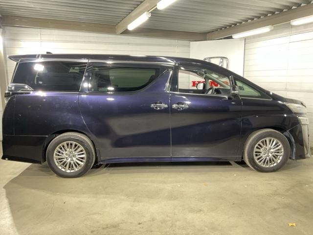 ヴェルファイア 2.5ZAエディション Bモニ オットマン ワンオーナ クルコン LEDヘッドライト ウォークスルー パワーウィンドウ ETC エアコン 横滑り防止機能 パワーステアリング 盗難防止装置 キーフリー(8枚目)