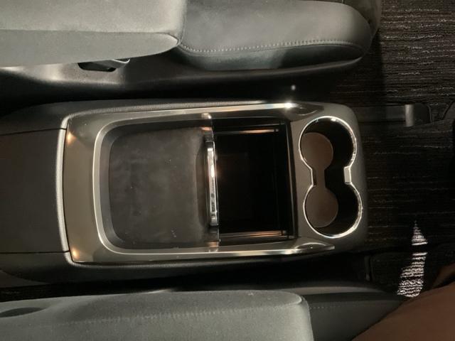 ヴェルファイア 2.5ZAエディション Bモニ オットマン ワンオーナ クルコン LEDヘッドライト ウォークスルー パワーウィンドウ ETC エアコン 横滑り防止機能 パワーステアリング 盗難防止装置 キーフリー(31枚目)