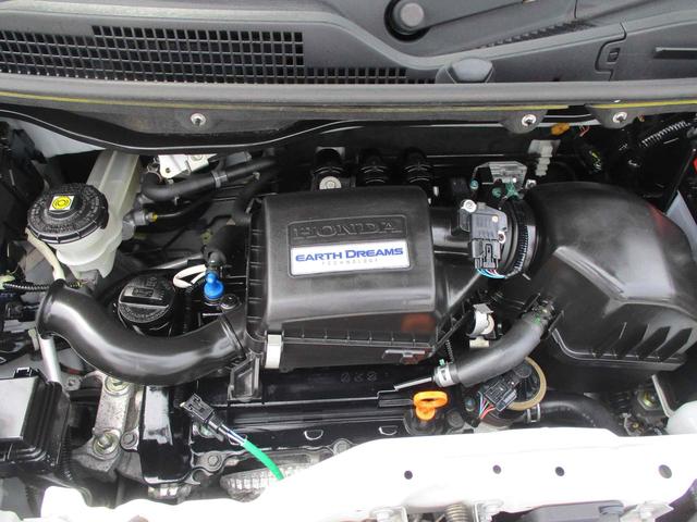 N-BOX G SSパッケージ ETC 両側スライド・片側電動 HID スマートキー アイドリングストップ 電動格納ミラー シートヒーター ベンチシート CVT 盗難防止システム ABS ESC アルミホイール 衝突安全ボディ(19枚目)