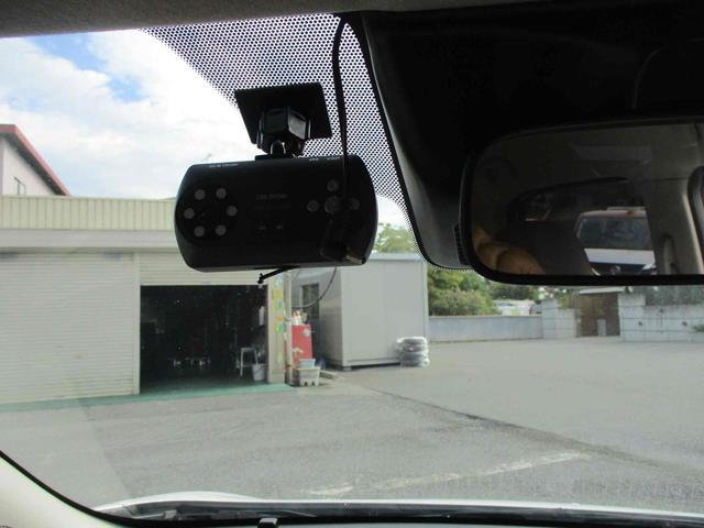 デイズ Ｓ　ドライブレコーダー　ナビ　クリアランスソナー　衝突被害軽減システム　キーレスエントリー　アイドリングストップ　ベンチシート　ＣＶＴ　盗難防止システム　ＡＢＳ　ＥＳＣ　衝突安全ボディ　エアコン（6枚目）