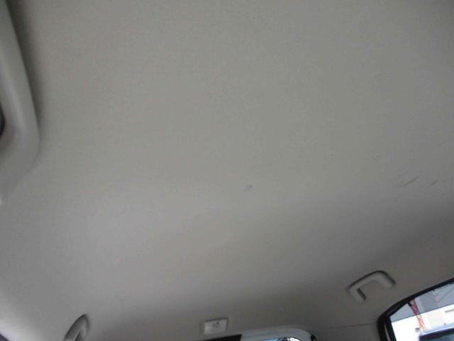 デイズ Ｓ　ドライブレコーダー　ナビ　クリアランスソナー　衝突被害軽減システム　キーレスエントリー　アイドリングストップ　ベンチシート　ＣＶＴ　盗難防止システム　ＡＢＳ　ＥＳＣ　衝突安全ボディ　エアコン（9枚目）