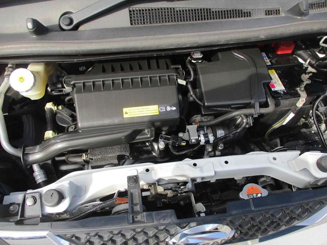 デイズ Ｓ　ドライブレコーダー　ナビ　クリアランスソナー　衝突被害軽減システム　キーレスエントリー　アイドリングストップ　ベンチシート　ＣＶＴ　盗難防止システム　ＡＢＳ　ＥＳＣ　衝突安全ボディ　エアコン（18枚目）