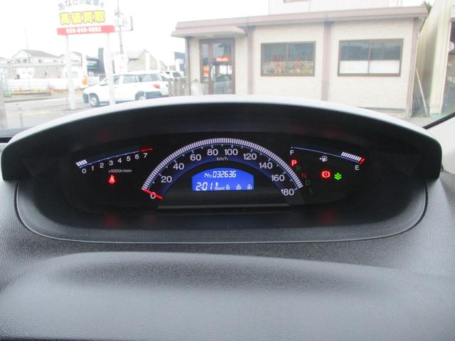 フリード Ｇ　ジャストセレクション　メモリ－ナビ　フルセグＴＶ　ＣＤ　ＤＶＤ　ＥＴＣ　フリップダウン後席モニタ－　オ－トライト　バックモニタ－　ＡＢＳ　盗難防止　インテリジェントキー　ＨＩＤライト　両側オートスライドドア（12枚目）