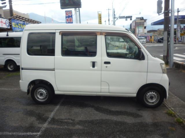 ハイゼットカーゴ ＤＸ　社外ナビ　キーレス　ＥＴＣ　切替４ＷＤ　タイミングチェーン車　オーバヘッドコンソール（7枚目）