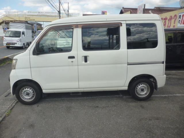 ハイゼットカーゴ ＤＸ　社外ナビ　キーレス　ＥＴＣ　切替４ＷＤ　タイミングチェーン車　オーバヘッドコンソール（8枚目）