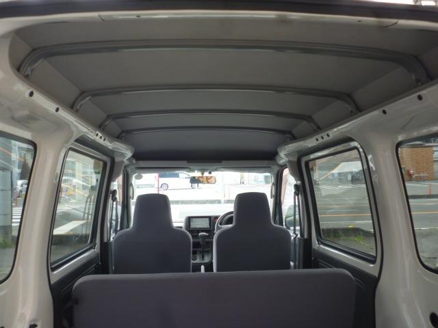 ハイゼットカーゴ ＤＸ　社外ナビ　キーレス　ＥＴＣ　切替４ＷＤ　タイミングチェーン車　オーバヘッドコンソール（21枚目）