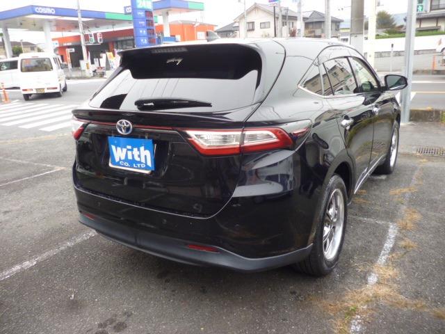 ハリアーハイブリッド プレミアム　ワンオーナー　禁煙車　４ＷＤ　トヨタセーフティーセンス　純正ナビ　フルセグＴＶ　ＥＴＣ　ドラレコ　バックカメラ　アイストップ　ハーフレザーシート　パワーシート　ハンドルスイッチ　クルーズコントロール（5枚目）