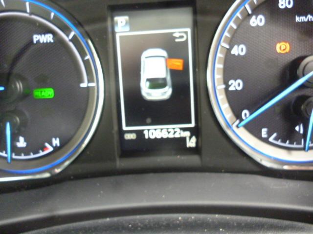 ハリアーハイブリッド プレミアム　ワンオーナー　禁煙車　４ＷＤ　トヨタセーフティーセンス　純正ナビ　フルセグＴＶ　ＥＴＣ　ドラレコ　バックカメラ　アイストップ　ハーフレザーシート　パワーシート　ハンドルスイッチ　クルーズコントロール（13枚目）