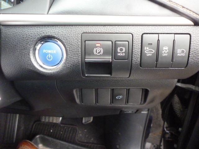 ハリアーハイブリッド プレミアム　ワンオーナー　禁煙車　４ＷＤ　トヨタセーフティーセンス　純正ナビ　フルセグＴＶ　ＥＴＣ　ドラレコ　バックカメラ　アイストップ　ハーフレザーシート　パワーシート　ハンドルスイッチ　クルーズコントロール（19枚目）