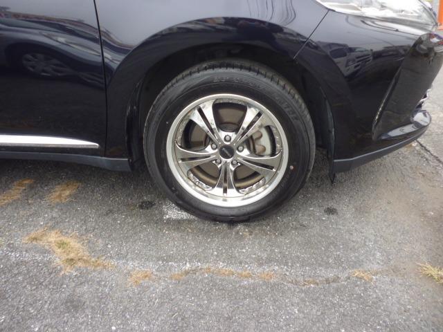 ハリアーハイブリッド プレミアム　ワンオーナー　禁煙車　４ＷＤ　トヨタセーフティーセンス　純正ナビ　フルセグＴＶ　ＥＴＣ　ドラレコ　バックカメラ　アイストップ　ハーフレザーシート　パワーシート　ハンドルスイッチ　クルーズコントロール（25枚目）