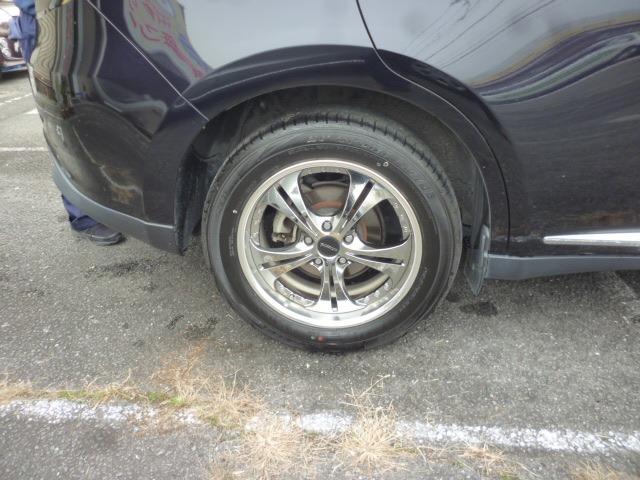 ハリアーハイブリッド プレミアム　ワンオーナー　禁煙車　４ＷＤ　トヨタセーフティーセンス　純正ナビ　フルセグＴＶ　ＥＴＣ　ドラレコ　バックカメラ　アイストップ　ハーフレザーシート　パワーシート　ハンドルスイッチ　クルーズコントロール（26枚目）