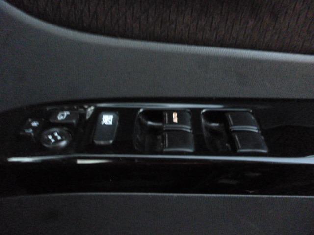 ルークス ハイウェイスターターボ　禁煙車　プッシュスタート　純正ナビ　フルセグＴＶ　ＥＴＣ　両側オートスライドドア　ＨＩＤヘッドライト　ハンドルスイッチ　タイミングチェーン車　盗難防止　オートエアコン（15枚目）