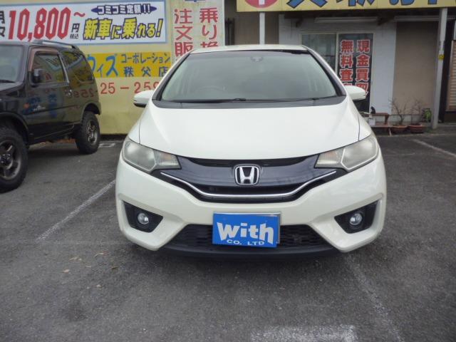 フィット １３Ｇ・Ｌパッケージ　ワンオーナー　禁煙車　プッシュスタート　純正ナビ　フルセグＴＶ　バックカメラ　ＬＥＤヘッドライト　ＥＴＣ　スマートキー　電動格納ウインカーミラー　タイミングチェーン車（2枚目）