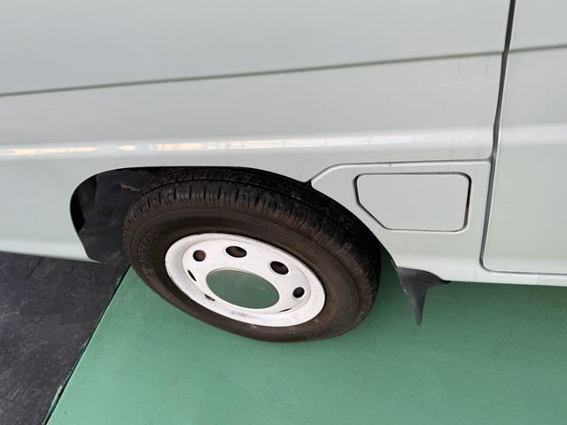 サンバーディアス ディアス クラシック 40thアニバーサリー ディアス クラシック 40thアニバーサリー 1000台限定車 オートマ パワステ パワーウインドウ エアコン ウッドステアリング(19枚目)