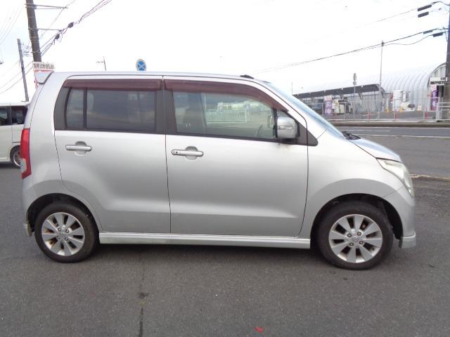 ワゴンR FXリミテッドII 車検整備付 走行41500KM CD 純正アルミ 純正エアロ付 スマートキー プッシュスタート アルミ 電動格納ミラー 記録簿付ワンオーナ― メンテナンスノート 3ヶ月保証付(5枚目)