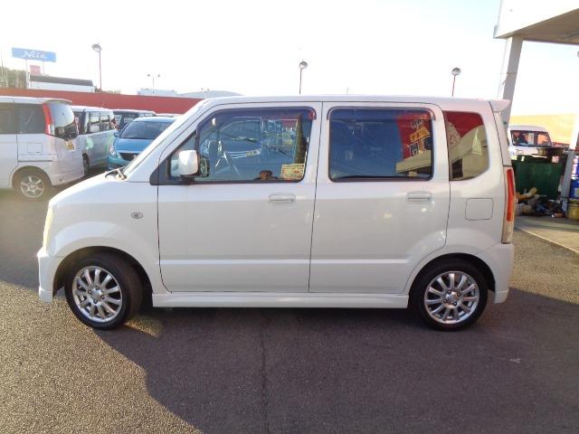 ワゴンＲ ＦＸ－Ｓリミテッド　車検整備付　走行１４００００Ｋ　タイミングベルト交換不要　ＣＤ　ＭＤ　キーレス　アルミ　電動格納ミラー　３ヶ月保証付（9枚目）