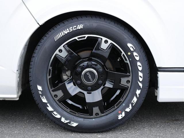 ハイエースワゴン  トヨタ純正ナビ ETC デジタルインナーミラー パノラミックビューモニター クリアランスソナー 100Vコンセント LEDヘッドライト ルーフスピーカー シートカバー DELF03 17inAW(8枚目)