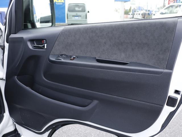 ハイエースワゴン  トヨタ純正ナビ ETC デジタルインナーミラー パノラミックビューモニター クリアランスソナー 100Vコンセント LEDヘッドライト ルーフスピーカー シートカバー DELF03 17inAW(27枚目)