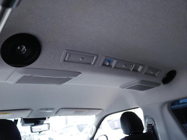 ハイエースワゴン  トヨタ純正ナビ ETC デジタルインナーミラー パノラミックビューモニター クリアランスソナー 100Vコンセント LEDヘッドライト ルーフスピーカー シートカバー DELF03 17inAW(29枚目)