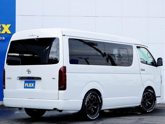 ハイエースワゴン ＧＬ　ロング　カロッツェリア７インチナビ　１０インチフリップダウンモニター　ＥＴＣ　デジタルインナーミラー　クリアランスソナー　パノラミックビューモニター　１７インチアルミホイール　ナスカータイヤ　スマートベッド（6枚目）