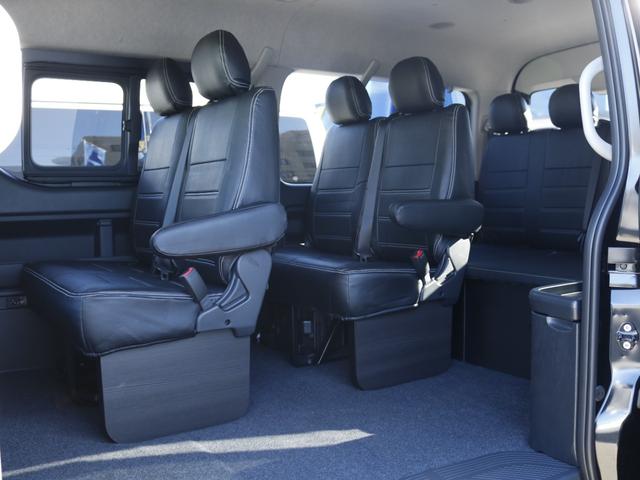 ハイエースワゴン ＧＬ　ロング　カロッツェリア７インチナビ　１０インチフリップダウンモニター　ＥＴＣ　デジタルインナーミラー　クリアランスソナー　パノラミックビューモニター　１７インチアルミホイール　ナスカータイヤ　スマートベッド（10枚目）