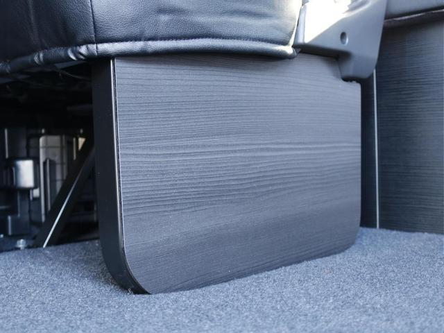 ハイエースワゴン ＧＬ　ロング　カロッツェリア７インチナビ　１０インチフリップダウンモニター　ＥＴＣ　デジタルインナーミラー　クリアランスソナー　パノラミックビューモニター　１７インチアルミホイール　ナスカータイヤ　スマートベッド（14枚目）