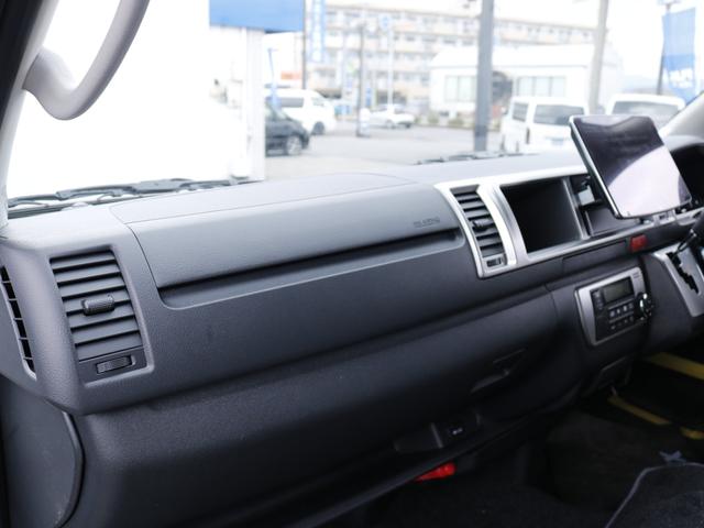 ハイエースワゴン グランドキャビン ファインテックツアラー 【キャプテンシート】【BIGX】(25枚目)