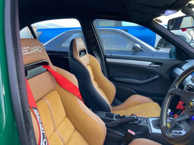 3シリーズ 318i Mスポーツパッケージ レカロシート マフラー ビルシュタイン車高調 デフィー3連メーター タワーバー 18インチアルミ グループMエアクリーナー Fブレンボキャリパー(7枚目)