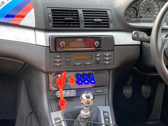 3シリーズ 318i Mスポーツパッケージ レカロシート マフラー ビルシュタイン車高調 デフィー3連メーター タワーバー 18インチアルミ グループMエアクリーナー Fブレンボキャリパー(12枚目)