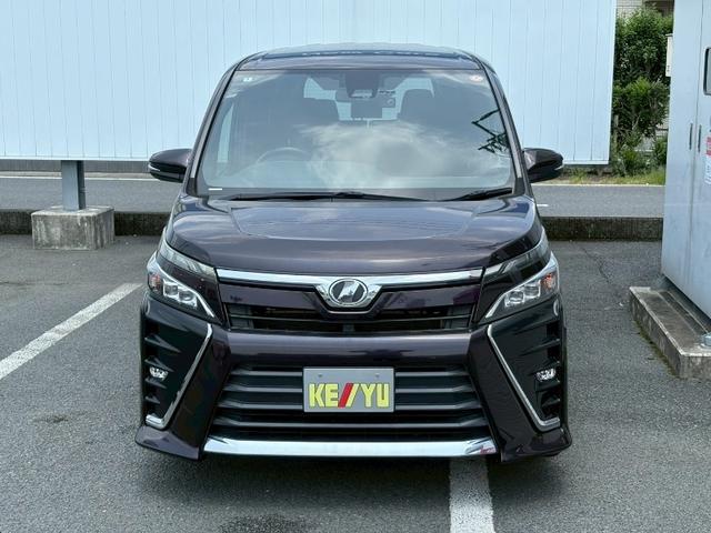 ヴォクシー ＺＳ　後席サイドリフトアップチルトシート装着車　禁煙　衝突軽減＆車線逸脱警告　アルパイン１１型ナビ　１０．１型後席モニター　両側電動スライドドア　ＬＥＤヘッドライト　バックカメラ　ドライブレコーダー　クルーズコントロール　ＥＴＣ　地デジ　ＢＴオーディオ（4枚目）