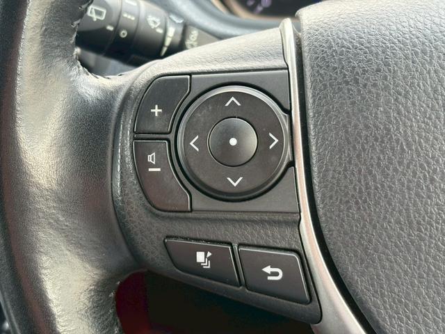ヴォクシー ＺＳ　後席サイドリフトアップチルトシート装着車　禁煙　衝突軽減＆車線逸脱警告　アルパイン１１型ナビ　１０．１型後席モニター　両側電動スライドドア　ＬＥＤヘッドライト　バックカメラ　ドライブレコーダー　クルーズコントロール　ＥＴＣ　地デジ　ＢＴオーディオ（24枚目）