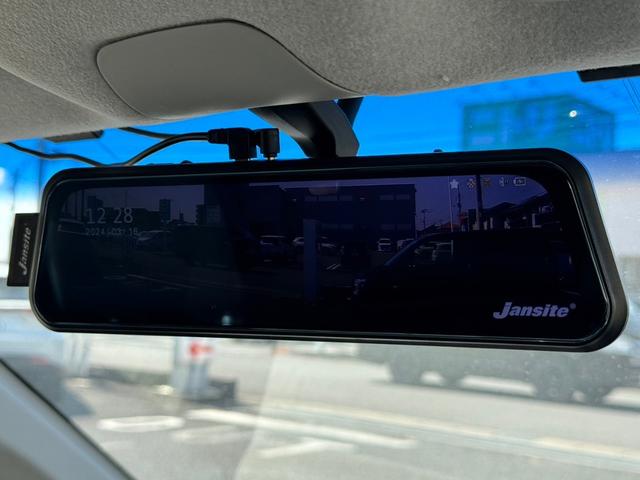 カスタム　ＲＳ　ＳＡ　禁煙車　衝突被害軽減　スマートキー　７型ナビ　ＤＶＤ再生　地デジ　ＤＶＤ再生　ＢＬＵＥＴＯＯＴＨ　バックカメラ　純正アルミ　アイドリングストップ　ＬＥＤヘッドライト　フォグランプ　保証書(35枚目)