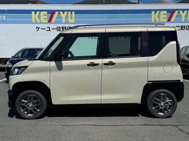 デリカミニ Ｔ　プレミアム　４ＷＤ　マイパイロット　全方位モニター　デジタルミラー　シート＆ステアリングヒーター　ハンズフリースライドドア　ダウンヒルアシスト　衝突軽減システム　車線維持支援　コーナーセンサー　パドルシフト　ルーフレール（10枚目）