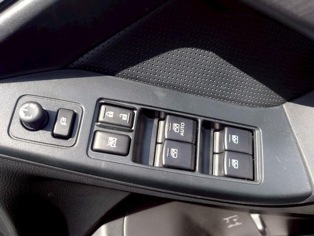 フォレスター ２．０ＸＴ　アイサイト　禁煙車　１オーナー　大型サンルーフ　ナビ　ＤＶＤ再生　地デジ　ＢＬＵＥＴＯＯＴＨ　バックカメラ　衝突被害軽減　車線逸脱警告　追従クルコン　純正アルミ　スマートキー　電動レザーシート　パワーバックドア　ＨＩＤヘッドライト　保証書（38枚目）