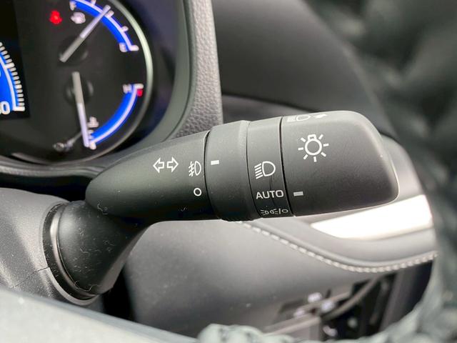 ノア ハイブリッドＳ－Ｚ　禁煙車　トヨタチームメイト　パノラミックビューモニター　地図機能有り１０．５型ディスプレイオーディオ＋　ＤＶＤ再生　地デジ　ＢＬＵＥＴＯＯＴＨ　ＨＤＭＩ端子　快適温熱シート　全車速追従クルコン　両側電動スライド　パワーバックドア（27枚目）