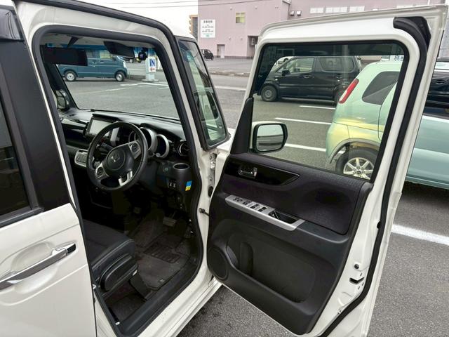 Ｎ－ＢＯＸカスタム Ｇ・ターボＬパッケージ　禁煙　社外７型ナビ　両側スライドドア　クルコン　２２年製ダンロップタイヤ　ワンセグ　ＣＤ　バックカメラ　前ドラレコ　ＥＴＣ　純正アルミ　ＨＩＤライト　フォグ　パドルシフト　ハーフレザーシート　リアスポイラー　スペアキー　記録簿（15枚目）