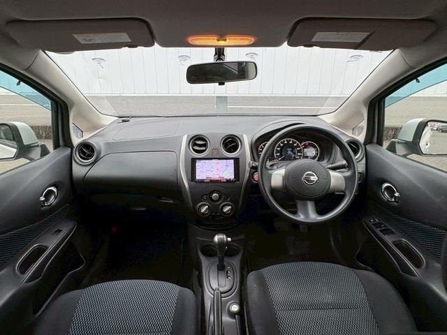 ノート Ｘ　ＤＩＧ－Ｓ　禁煙車　群馬仕入　社外７インチＳＤナビ　バックカメラ　ＥＴＣ　地デジ　Ｂｌｕｅｔｏｏｔｈオーディオ　ＣＤ／ＤＶＤ再生　ＵＳＢ－Ａ　スマートキー　プッシュスタート　アイドリングストップ　ＡＢＳ　電動格納ミラー　スペアキー有　取扱説明書　保証書（4枚目）