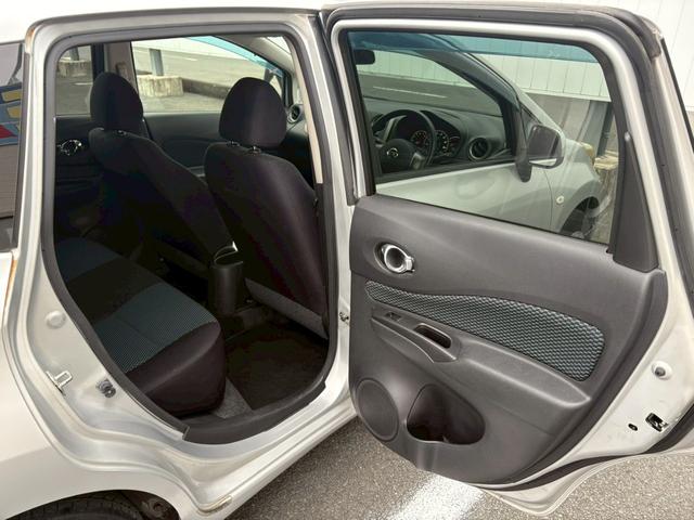 ノート Ｘ　ＤＩＧ－Ｓ　禁煙車　群馬仕入　社外７インチＳＤナビ　バックカメラ　ＥＴＣ　地デジ　Ｂｌｕｅｔｏｏｔｈオーディオ　ＣＤ／ＤＶＤ再生　ＵＳＢ－Ａ　スマートキー　プッシュスタート　アイドリングストップ　ＡＢＳ　電動格納ミラー　スペアキー有　取扱説明書　保証書（22枚目）